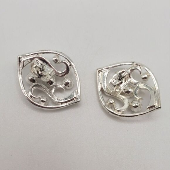 π’3/$19π’ AVONβNRT Sparkling Crystal Silver Tone Earrings Pierced Ears - Picture 3 of 5